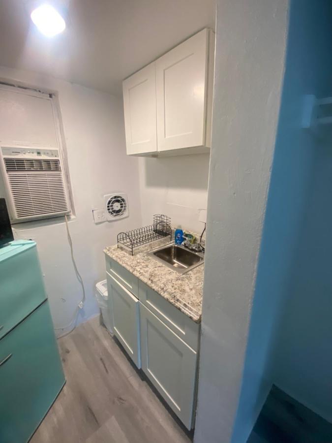 Uptown Inn & Suites St. Petersburg Exteriér fotografie